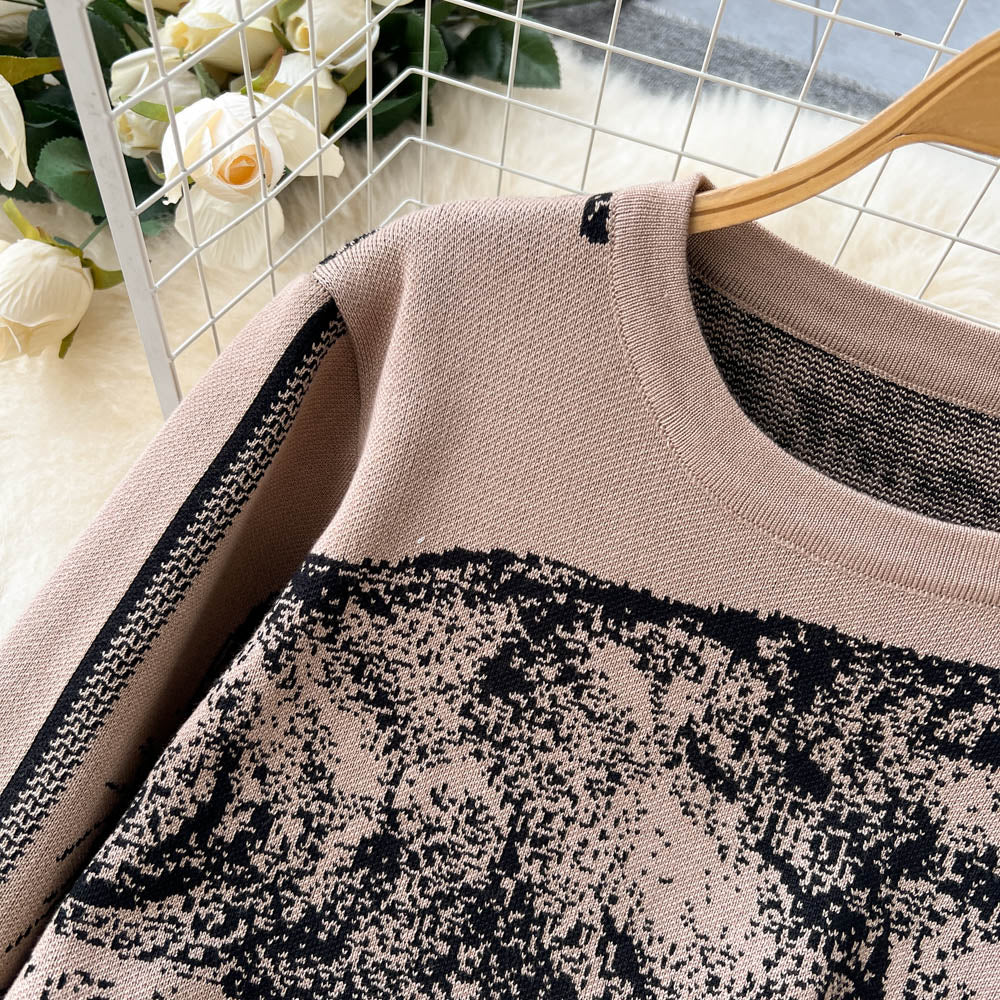 Casual Women Two Piece Knitted Tracksuit Set with Elegant Sweater and Pants for Winter Comfort