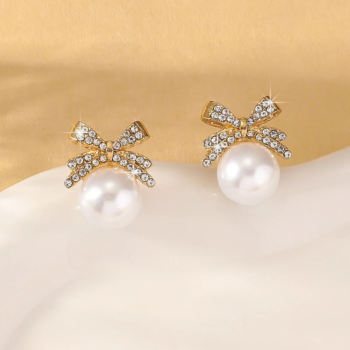 Women's Bowknot Diamond Pearl Earrings in Silver, Unique High-End Fashion Jewelry