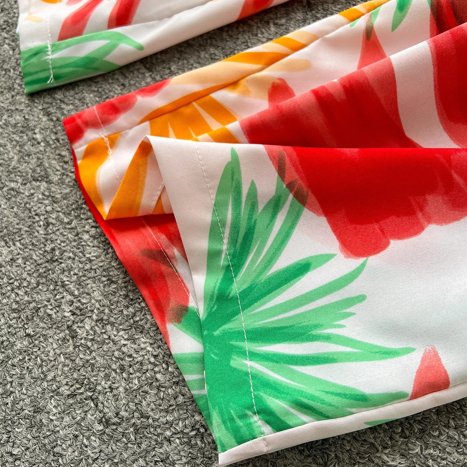 Summer Fashion Print Two Piece Set for Women with Loose Short Sleeve Tops and Elastic Waist Wide Leg Cropped Pants