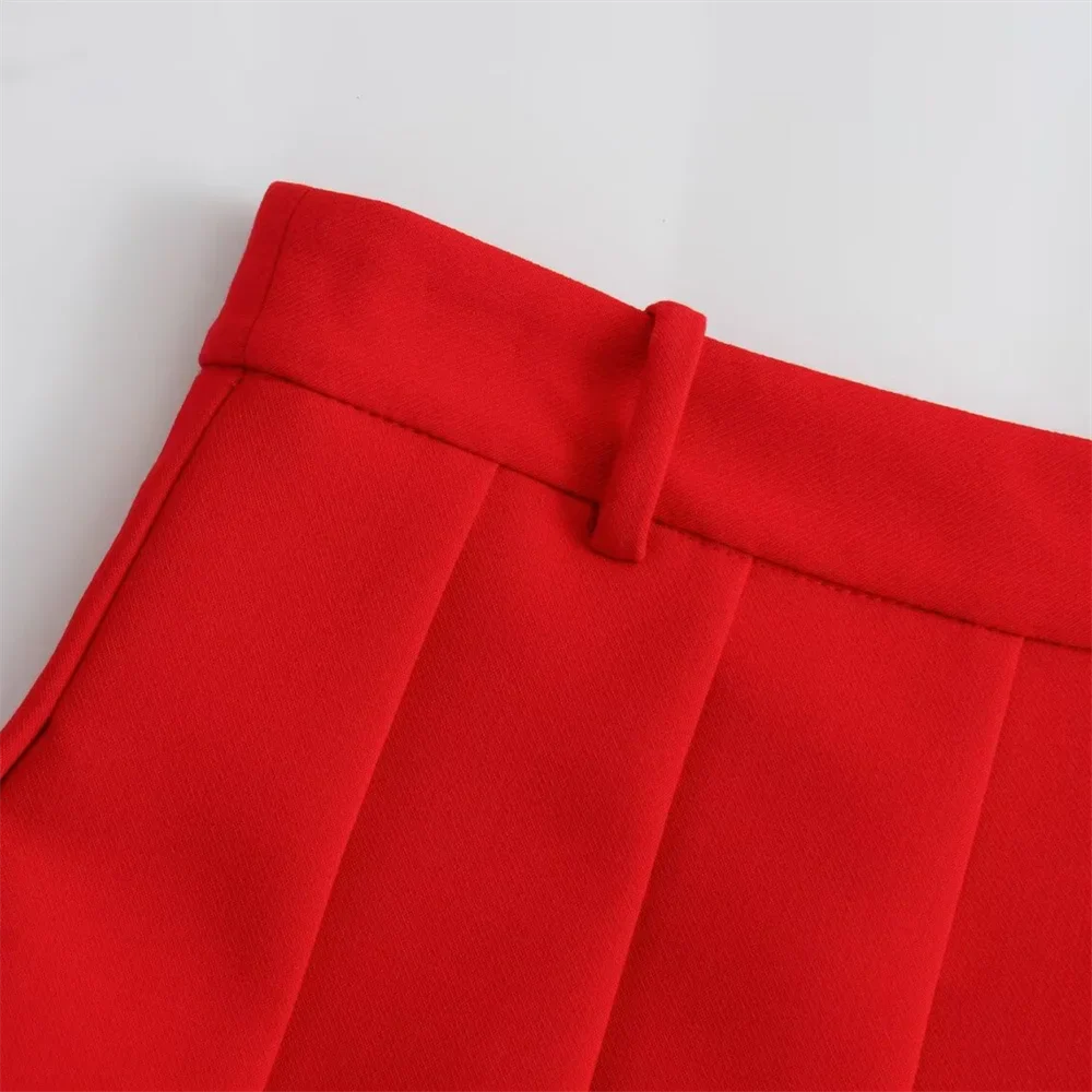 Women's Fashion Elegant Commuting Two-Piece Set Featuring Tailored Tight Suit Coat and Wide Pleated Short Skirt