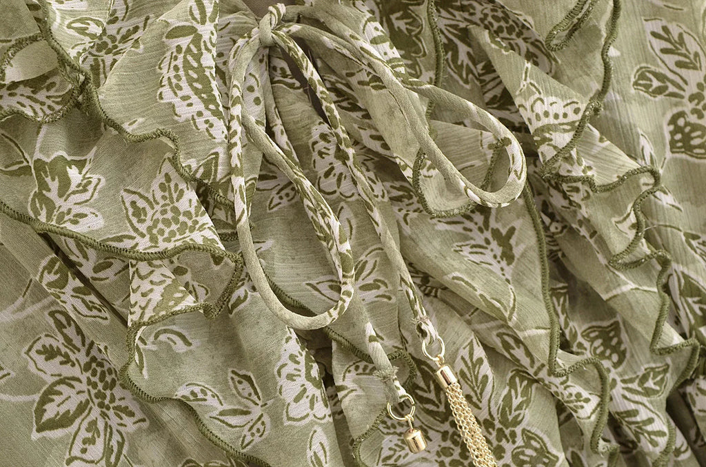 Spring French Design V Neck Printed Cinched Sleeved Dress