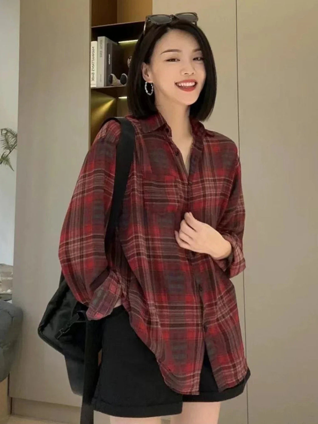 Breezy Oversized Plaid Shirt for Women Long Sleeve Collared Button-Down Blouse Casual Spring Summer Boyfriend Style Top