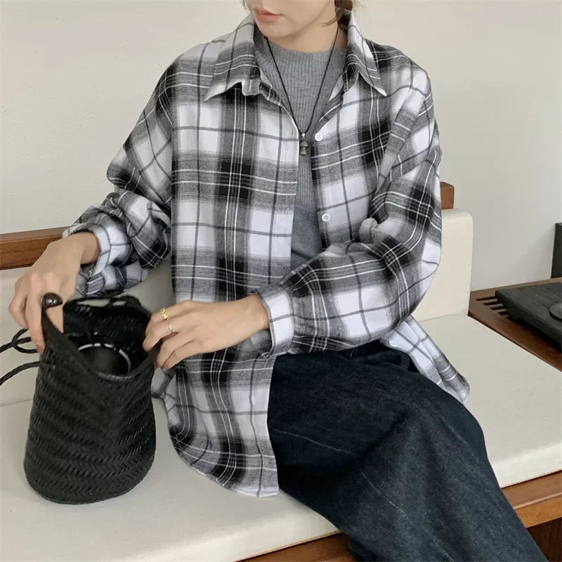 Oversized Button-Up Plaid Flannel Shirt for Women Casual Checkered Blouse Boyfriend Style Loose Fit Teen Girl Top