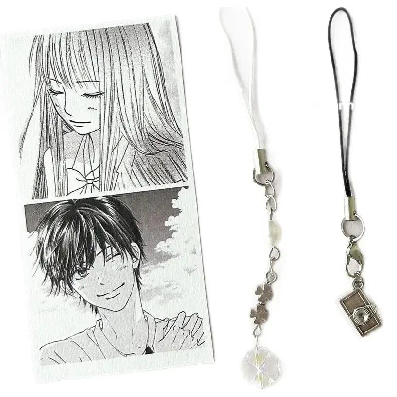 Kuronuma Sawako and Kazehaya Shouta Cosplay Keychain Kimi Ni Todoke Flower Pendant Phone Chain