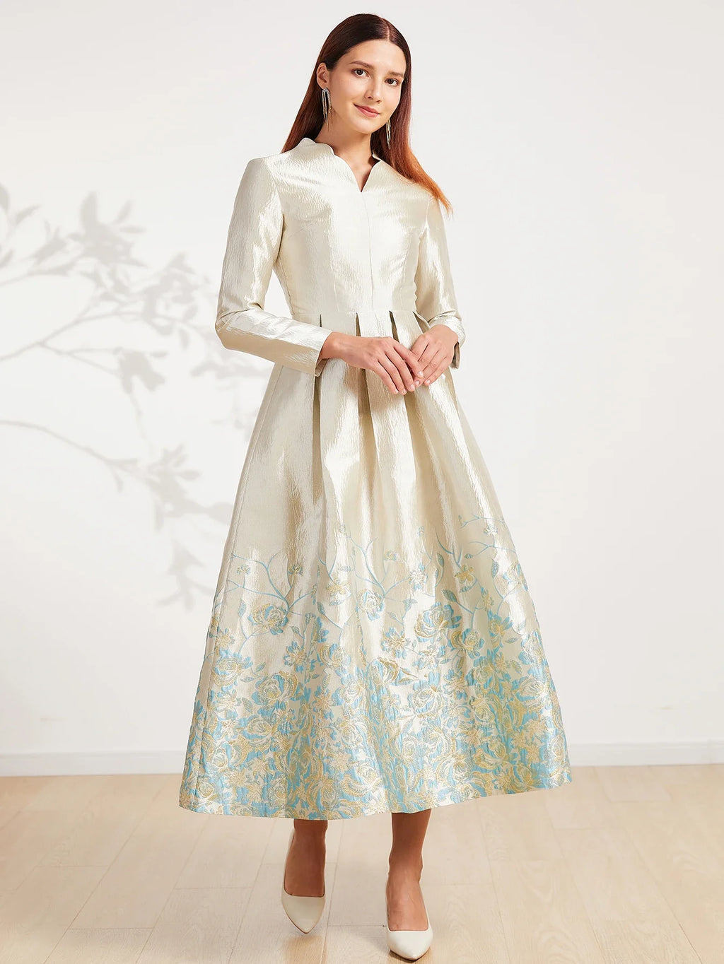 Elegant Jacquard Maxi Dress With Floral Embroidery Pattern