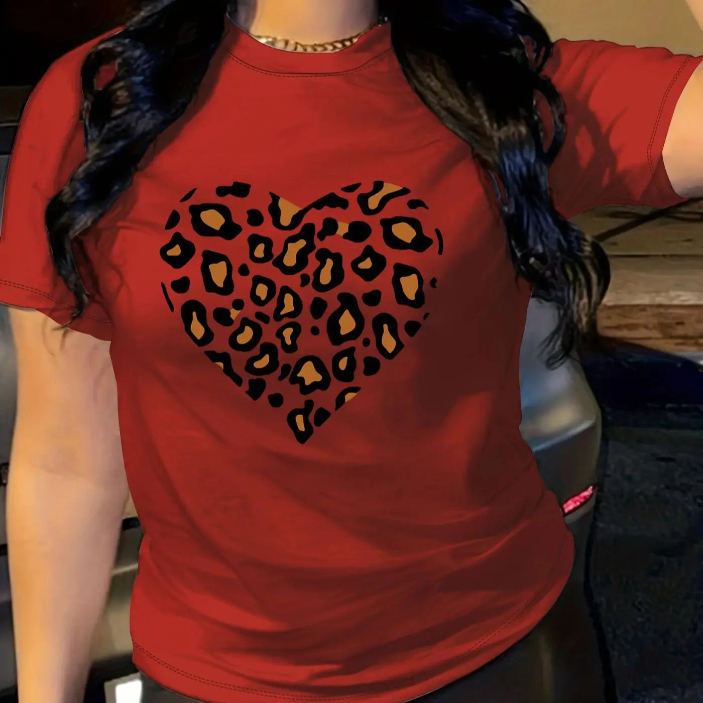 Love Print T-Shirt for Women Short Sleeve Crew Neck Casual Top Perfect for Spring and Summer