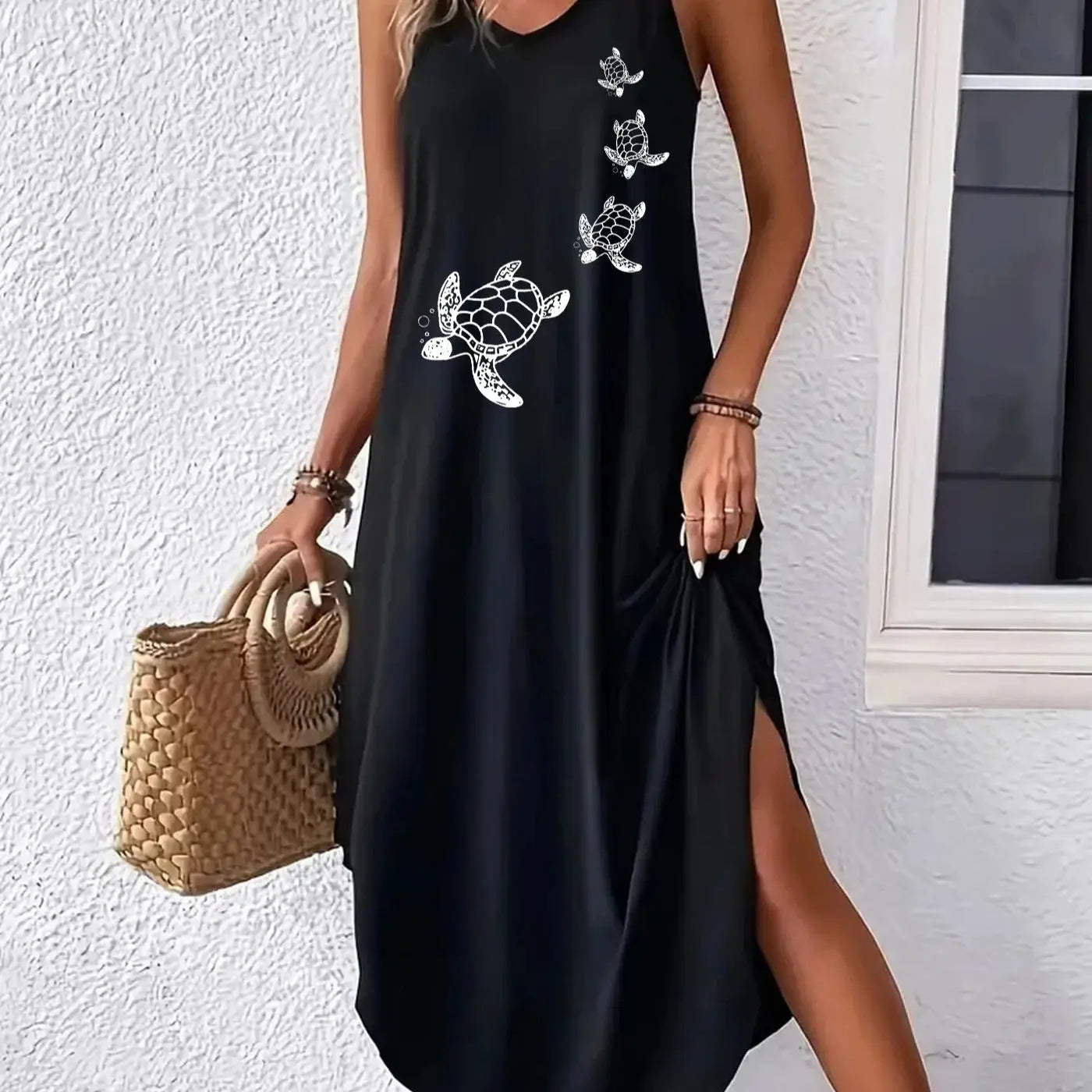 Sleeveless Sea Turtle Print Cami Maxi Dress With Curvy Hem
