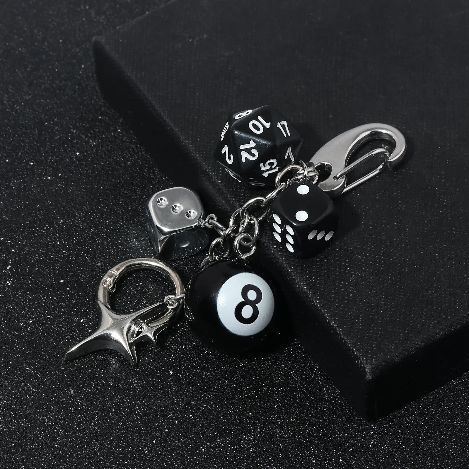 Black Dice Billiards Keychain Hiphop Lucky Dice Pendant Bag Charm Punk Jewelry Accessories