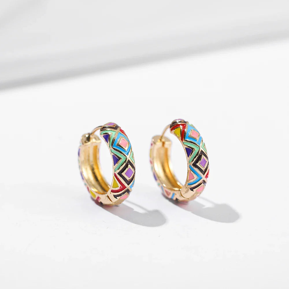 Vintage Enamel Flower Huggie Hoop Earrings for Women Colorful Engraved Round Retro Ear Jewelry