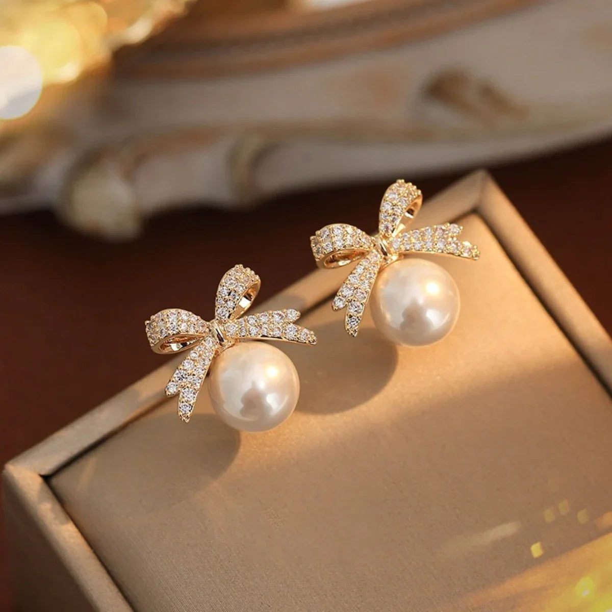 Women's Bowknot Diamond Pearl Earrings in Silver, Unique High-End Fashion Jewelry