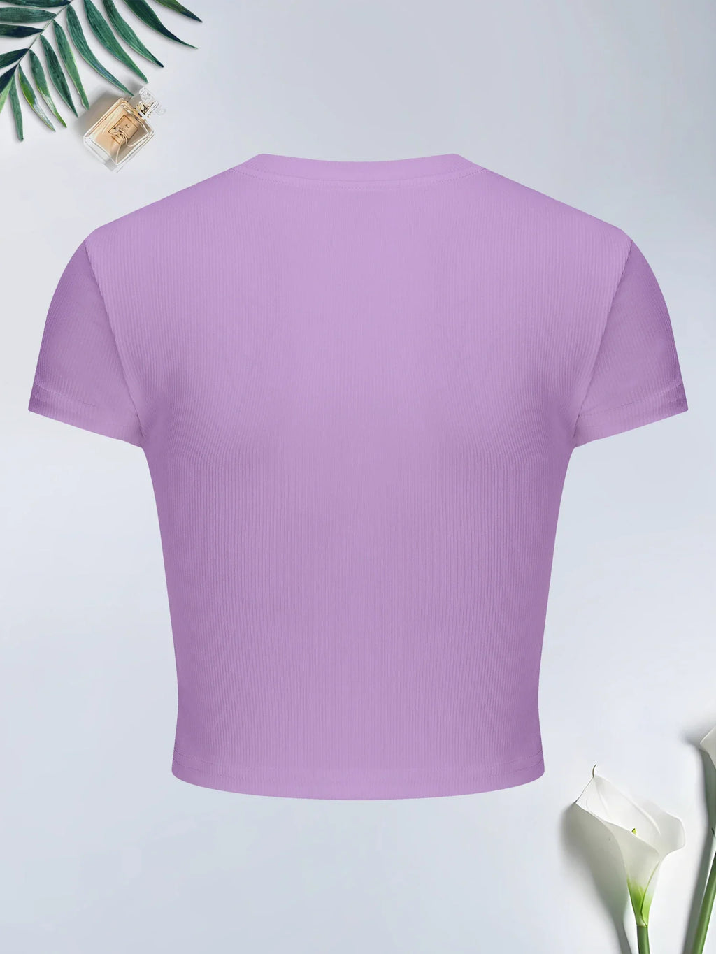 Casual White Short Sleeve T-Shirt for Women Slim Fit Summer Top