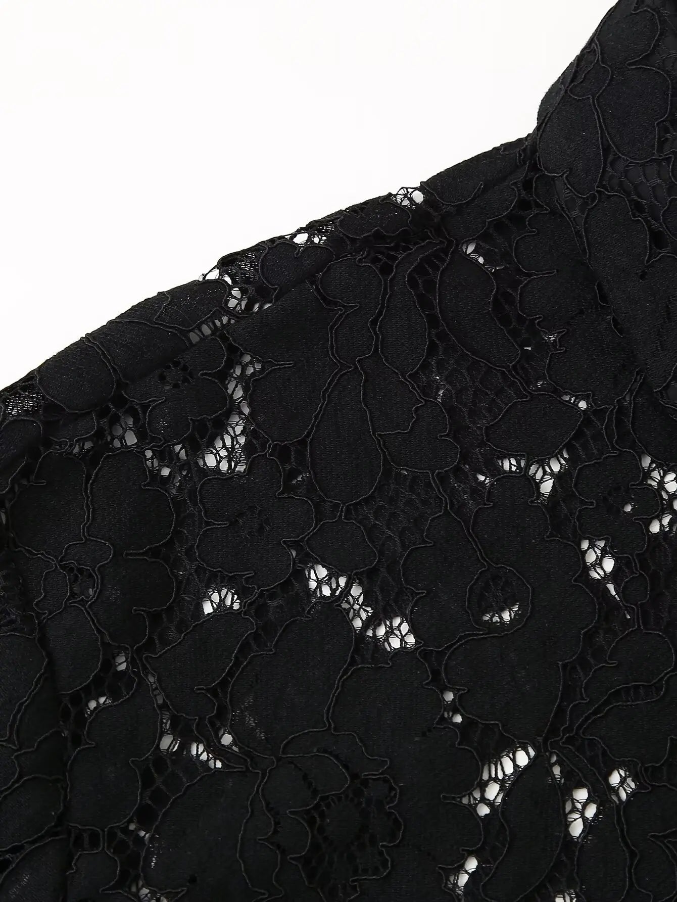 Black Lace Embroidered Short Shirt with Long Sleeves Elegant Autumn and Winter Fashion Top