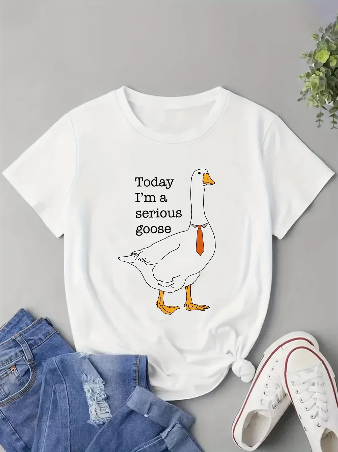 Goose Letter Print Casual T-Shirt for Women, Short Sleeve Crew Neck Top for Spring and Summer
