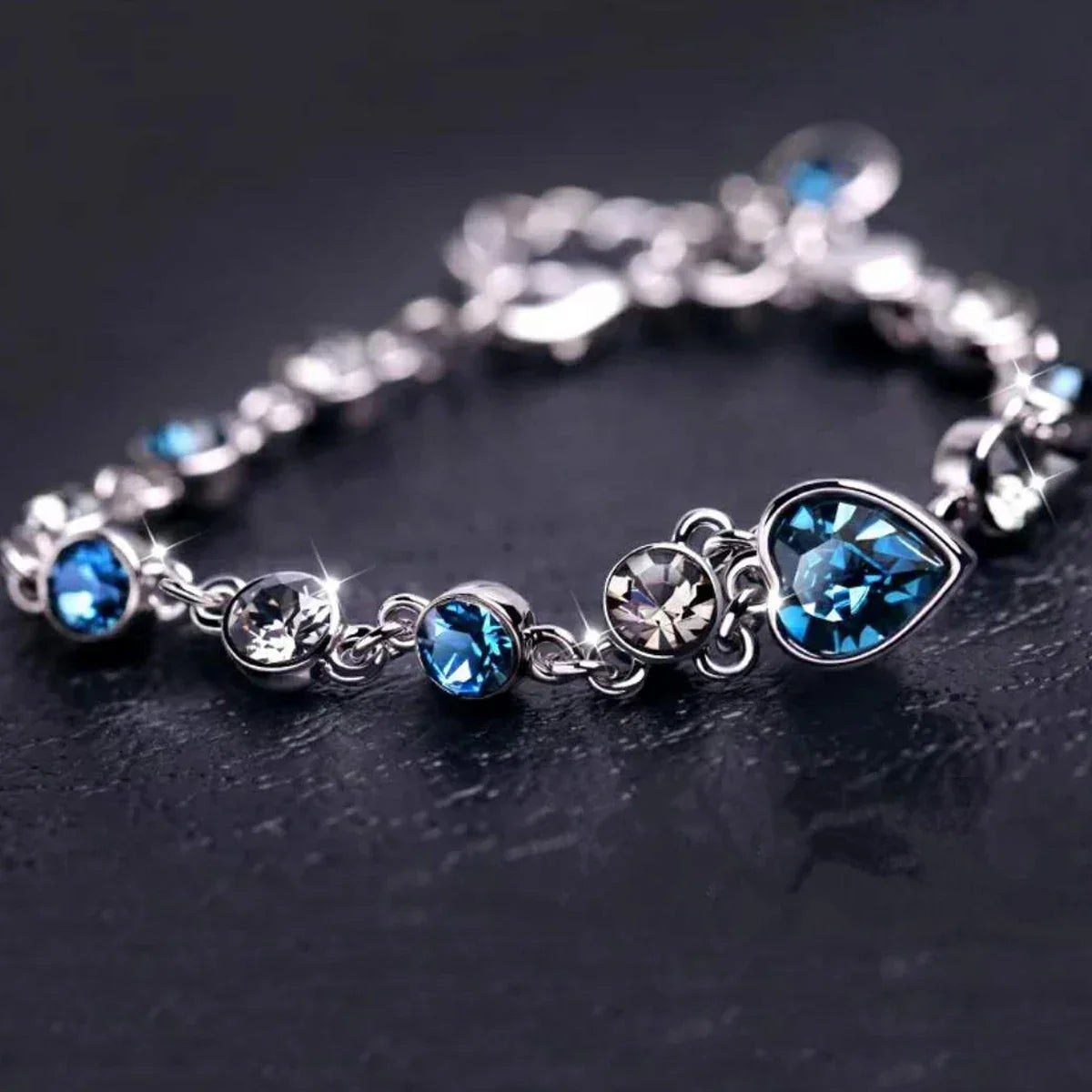 Women Silver Color Lucky Bracelet with Blue Crystal Heart Charm for Bridal Wedding Engagement Gift