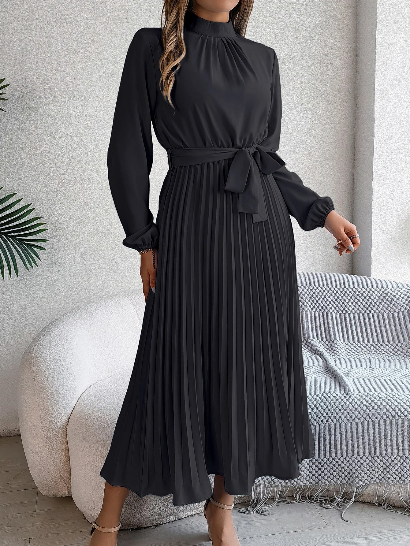 Elegant Pleated Lace Up Long Sleeve Maxi Dress For Spring