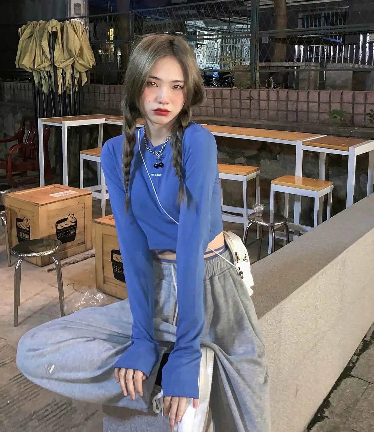 Long Sleeve Women's Crop Top Stylish Bandage Design for Spring Fashion