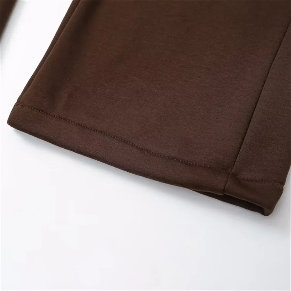 Fashionable Women's Casual Sportswear Jacket and Wide Leg Pants Set with Zipper Decoration