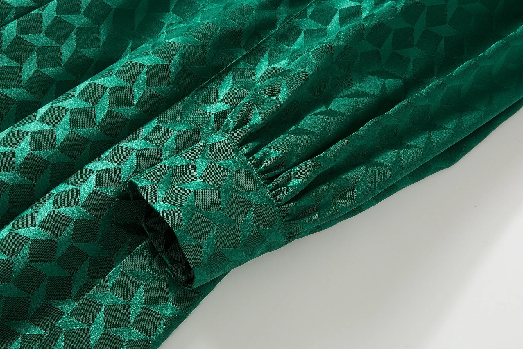 Elegant Green Pleated Long Sleeve Dress With Bow Collar