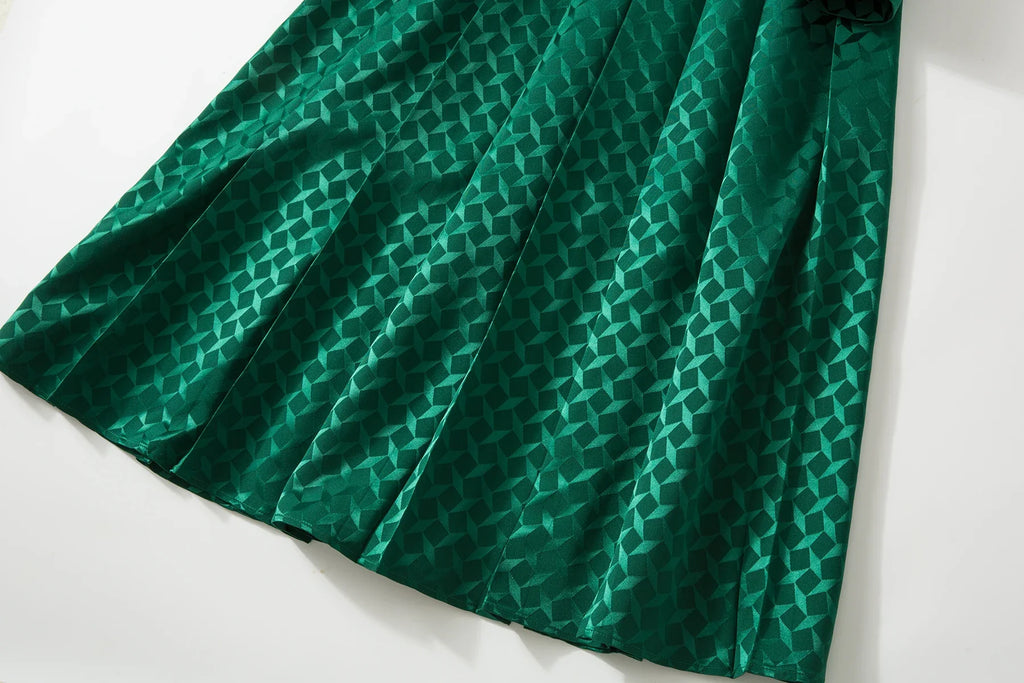 Elegant Green Pleated Long Sleeve Dress With Bow Collar