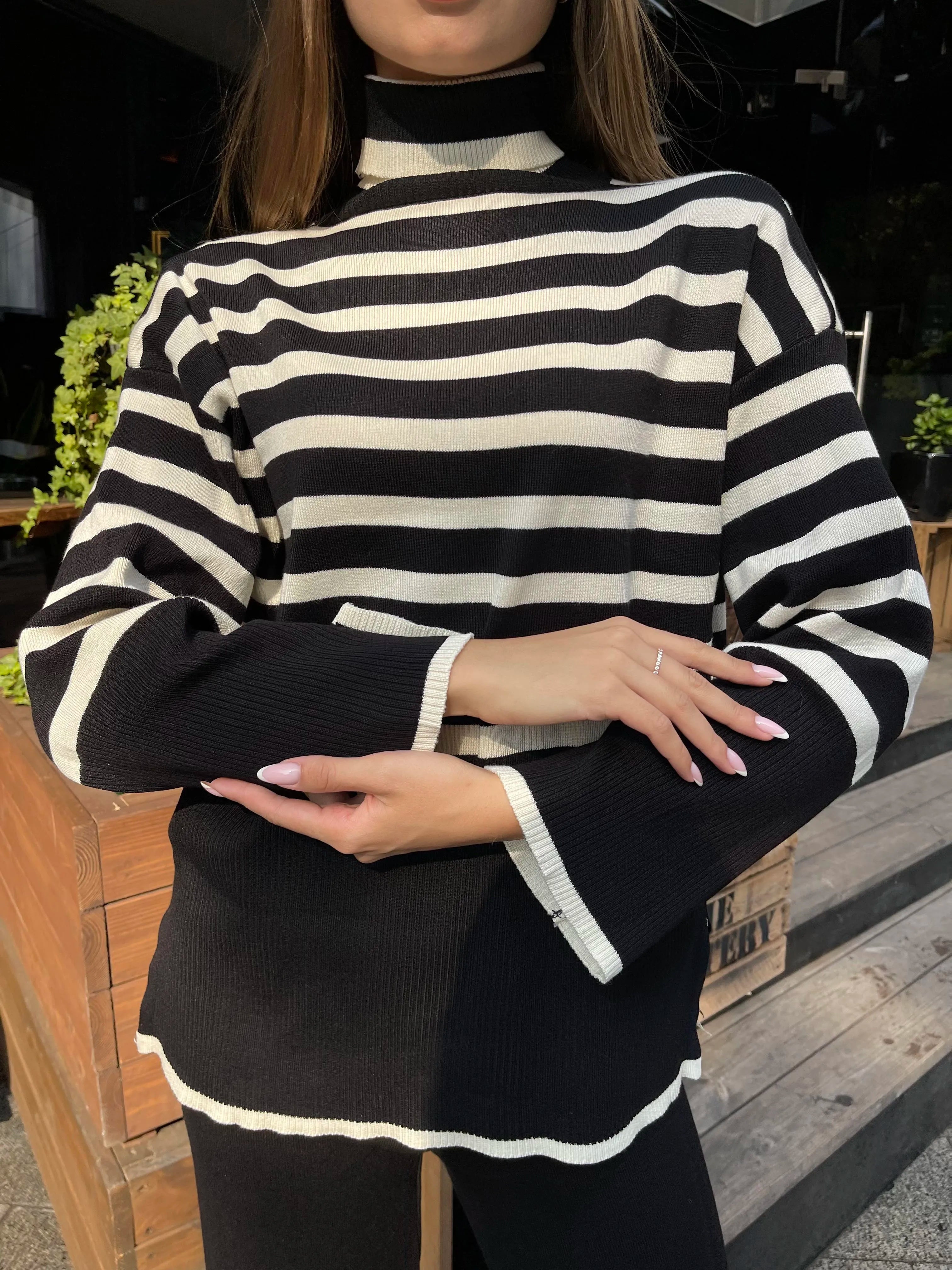 Cozy Winter Oversized Stripe Knit Two-Piece Sweater Set with Warm Turtleneck Pullover and Long Sleeve Casual Autumn Lounge Wear