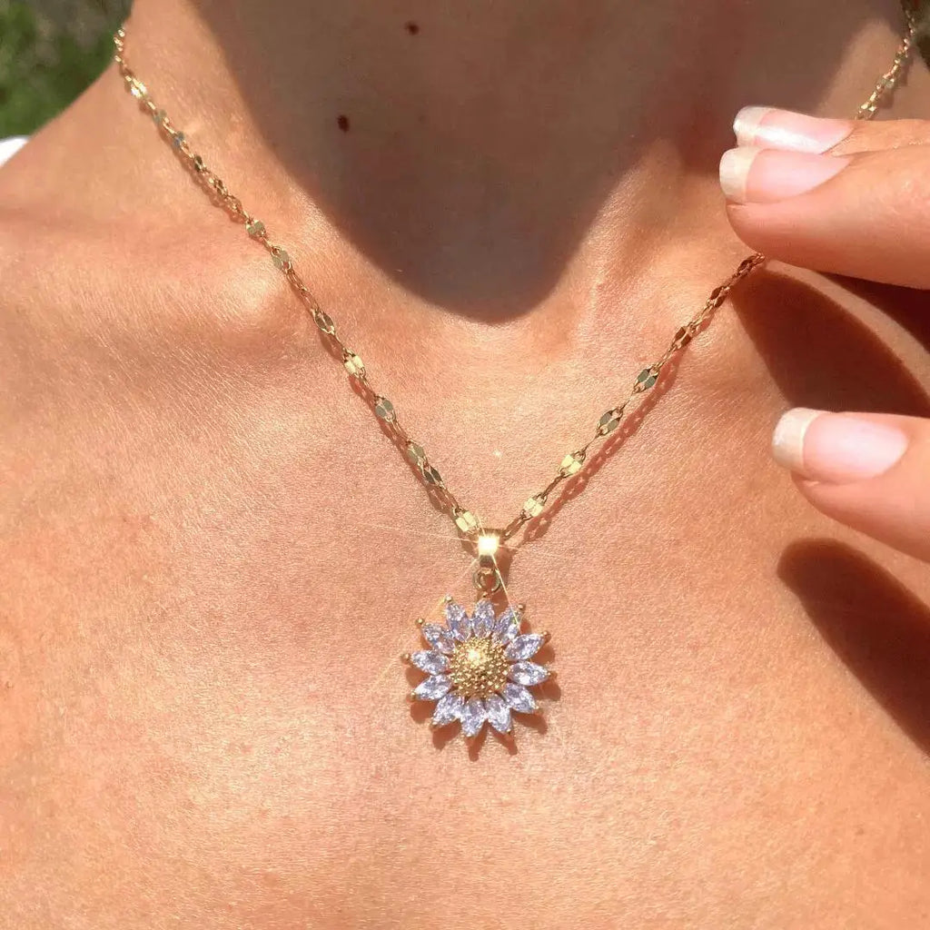 Trendy 18K Gold Plated Sunflower Stainless Steel Necklace for Women Clavicle Chain Jewelry Gift