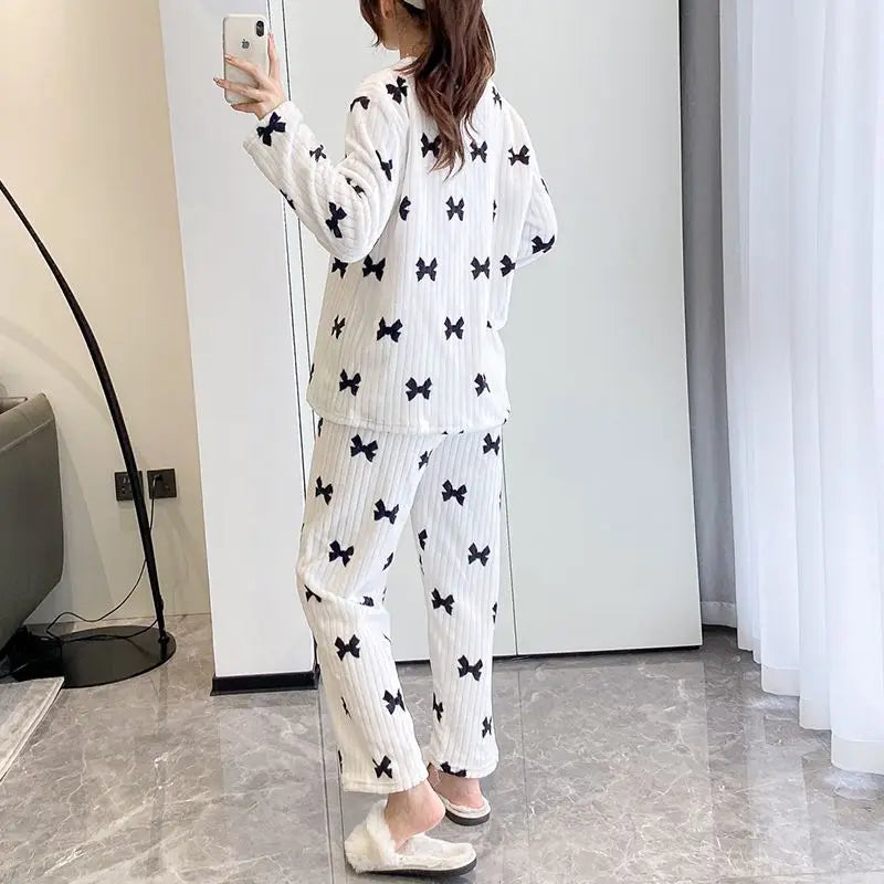 Cozy Women Pajama Set with Loose Top and Elastic Waist Wide Leg Fleece Pants Soft Bow Detail Autumn Winter Sleepwear Lounge Wear