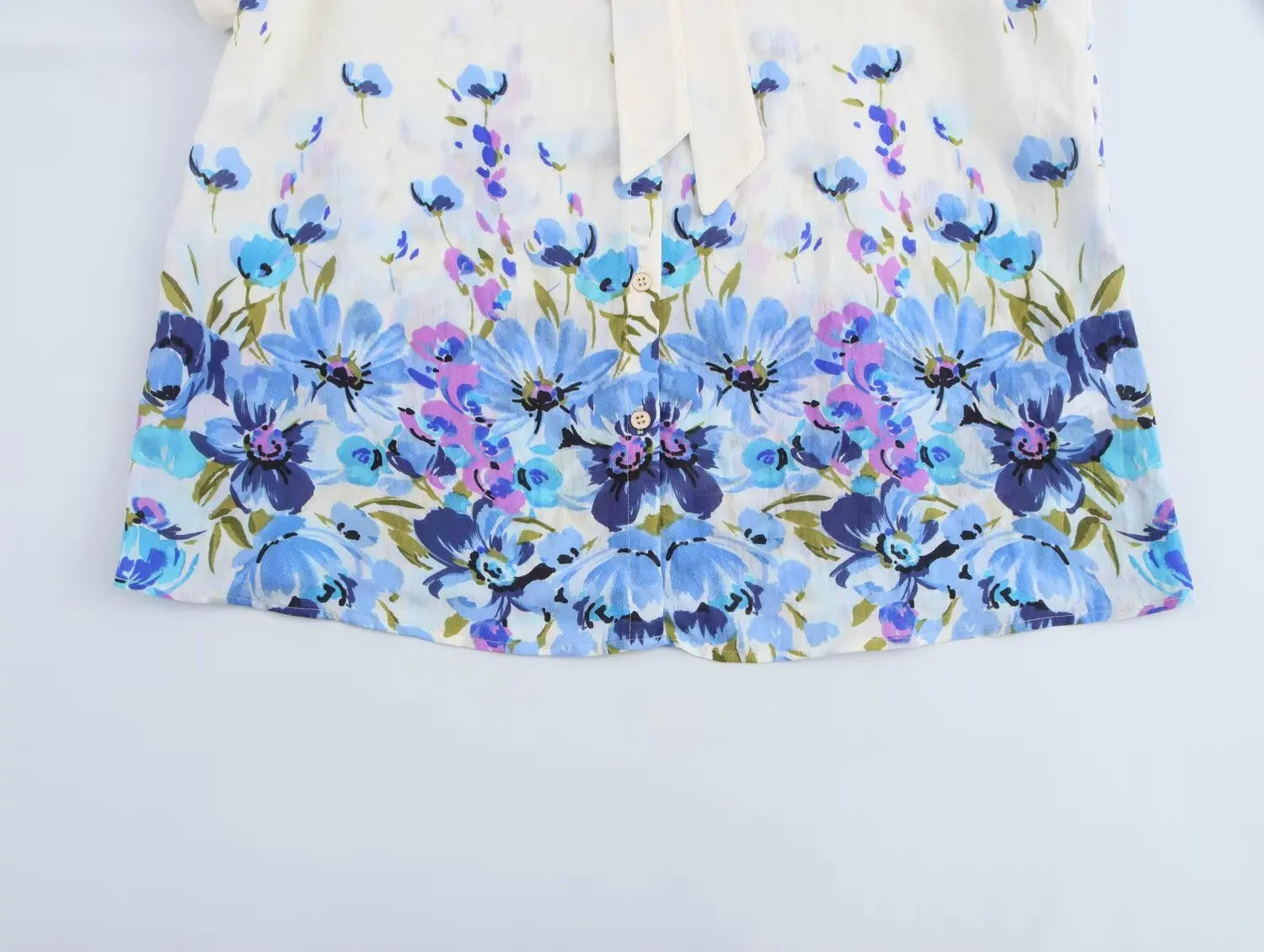 Elegant Loose Fit Women's Long Sleeve Blouse Casual Large Size Weekend Shirt with Soft Comfortable Fabric