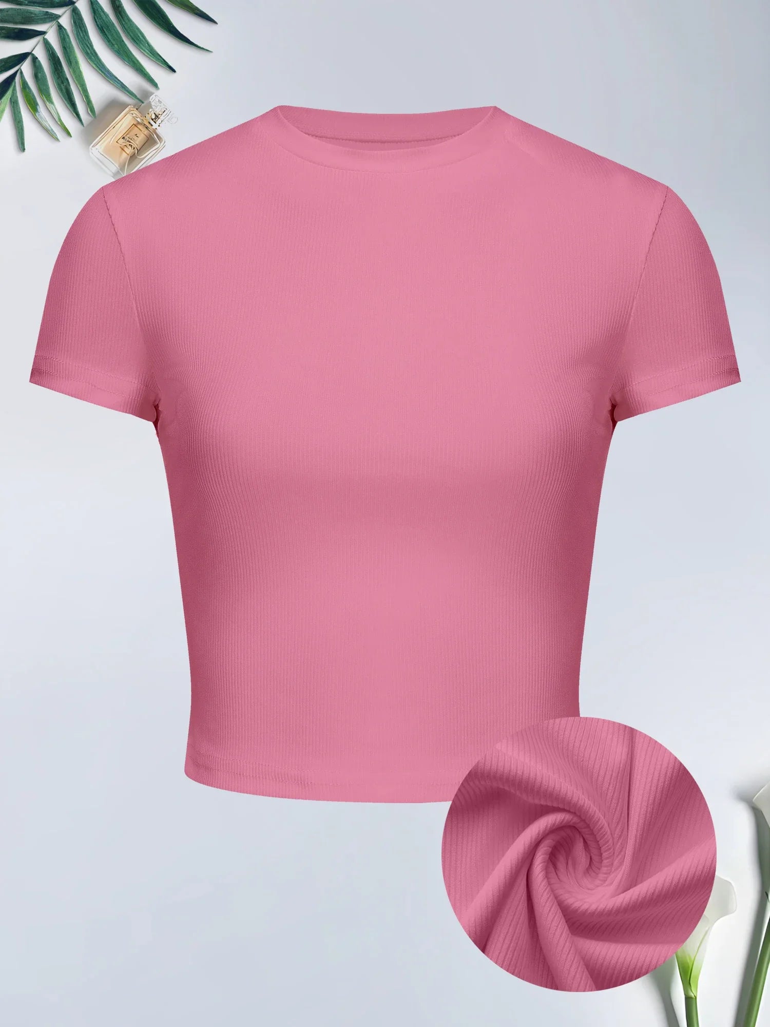 Casual White Short Sleeve T-Shirt for Women Slim Fit Summer Top