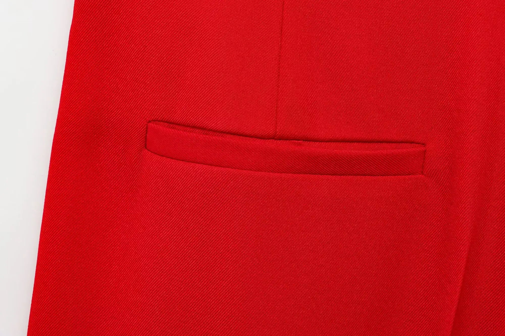 Elegant Red Belted Vest and Flared Pants Suit for Women Stylish and Versatile Two-Piece Outfit with Simple Chic Design