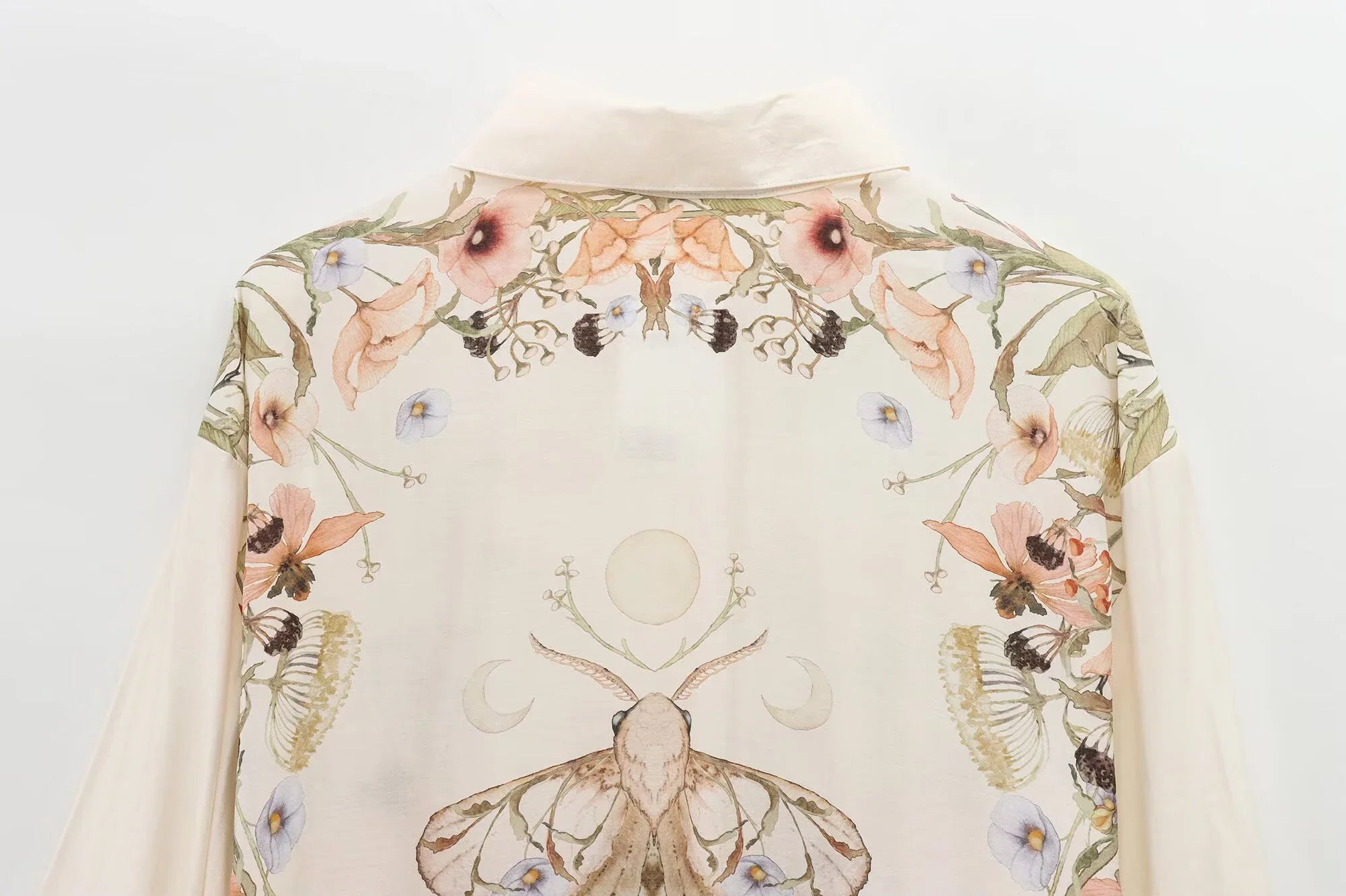 Women's Casual Floral Print Shirt Lightweight Breathable Summer Blouse with Simple Elegant Design