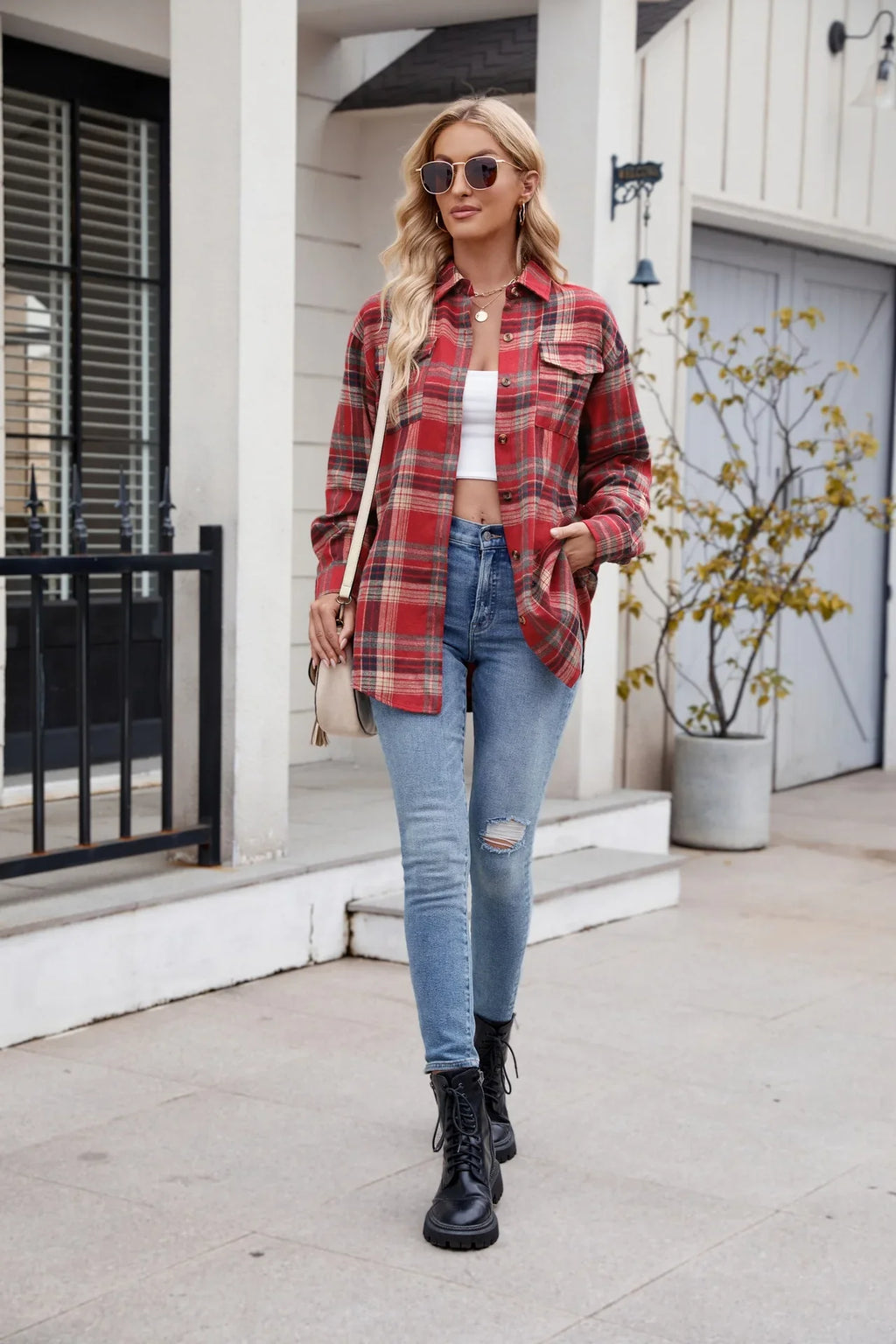 Women Plaid Button Up Shirt Loose Fit Warm Long Sleeve Casual Blouse with Pockets Autumn Winter Checkered Top Preppy Y2K Harajuku Style