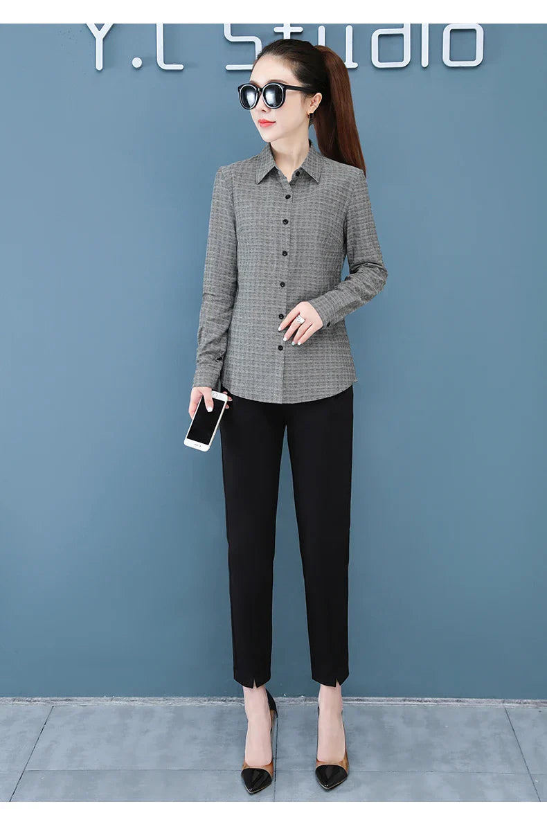 Women's Long Sleeve Slimming Cotton Shirt with Flip Collar Casual Versatile Top for Spring and Autumn Fashion