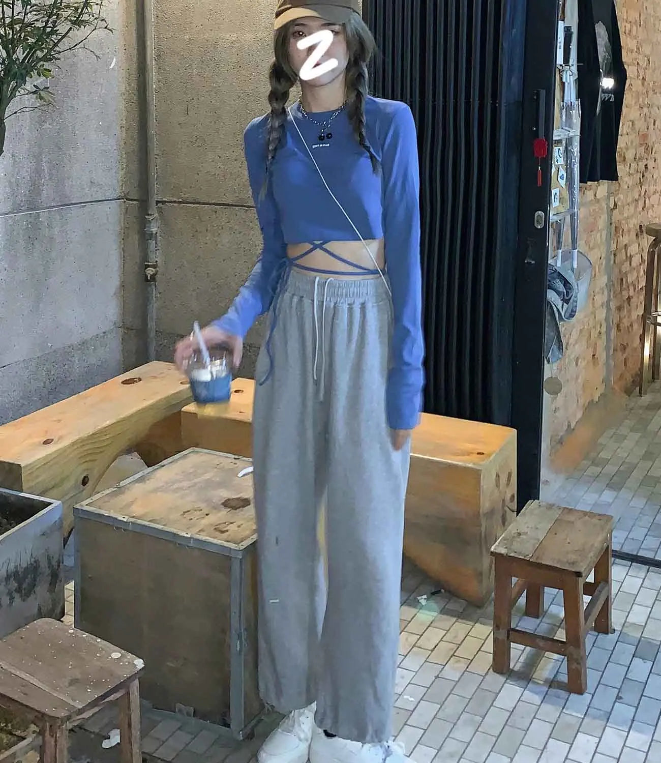 Long Sleeve Women's Crop Top Stylish Bandage Design for Spring Fashion