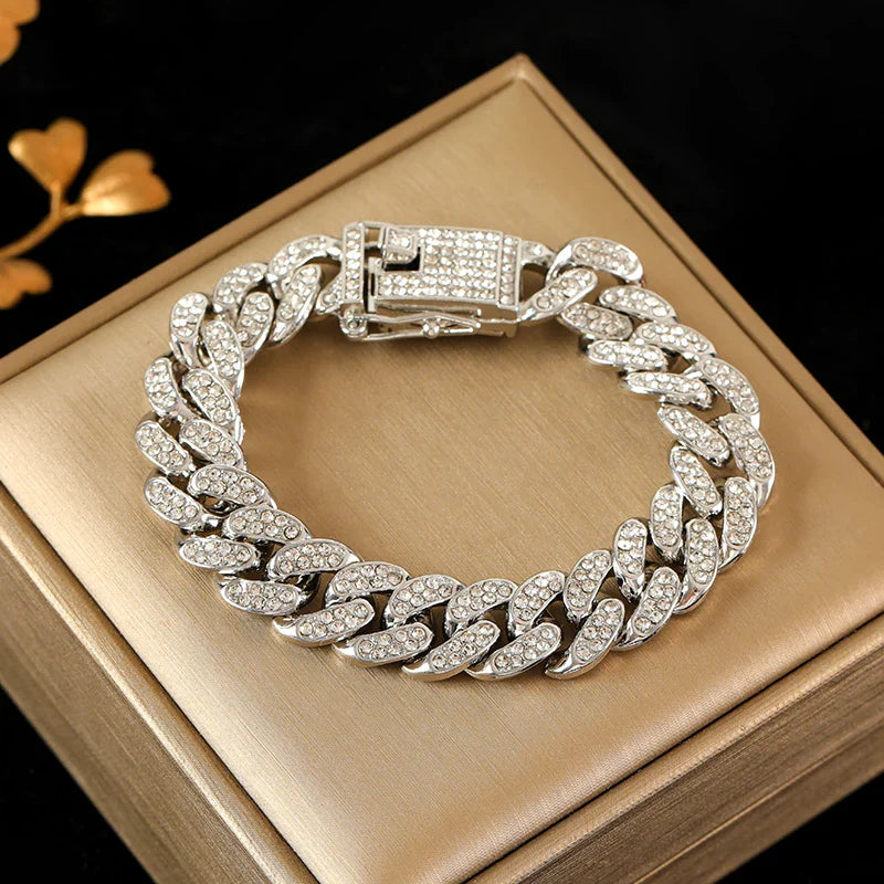 Gold Color Cuban Chain Bracelet for Women and Men - Trendy Waterproof Stainless Steel Wrist Chain Jewelry Gift for Parties