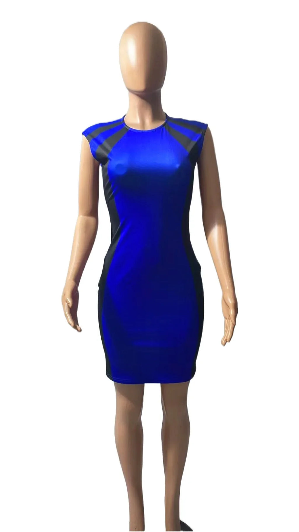 Slim Fit Sleeveless Wrap Dress With Printed Pattern