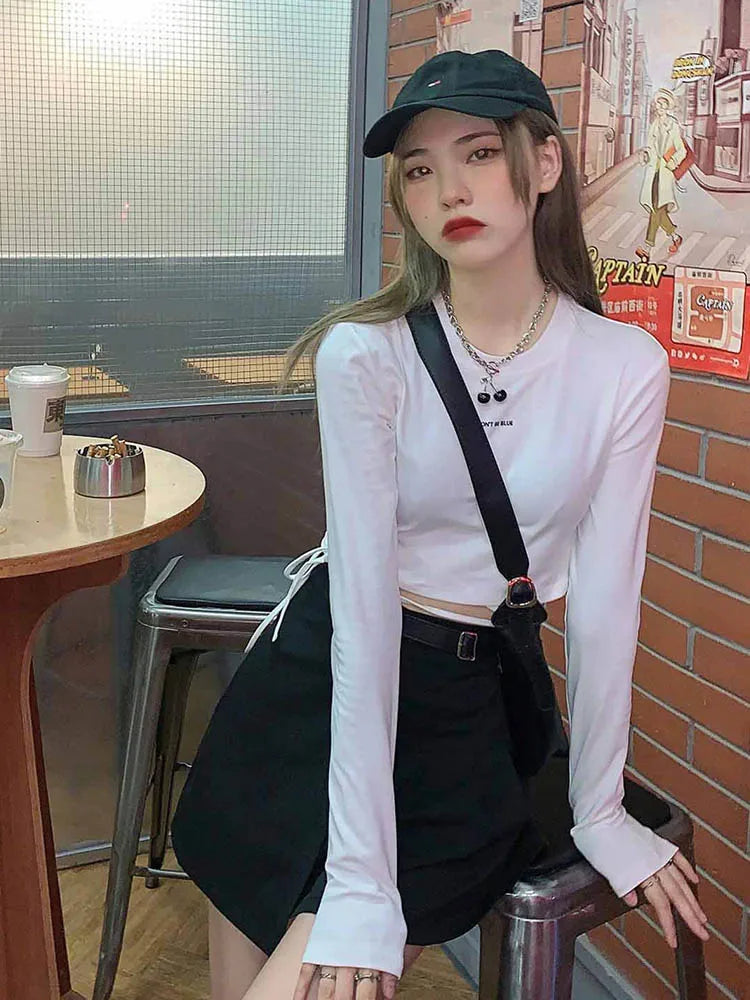 Long Sleeve Women's Crop Top Stylish Bandage Design for Spring Fashion