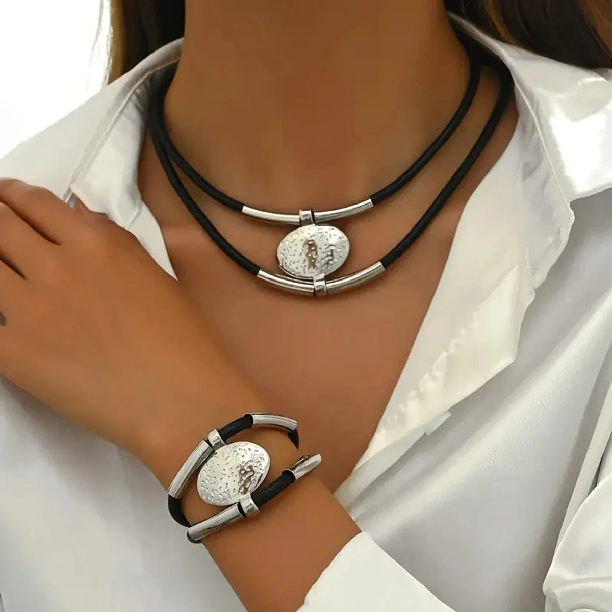 Vintage Oval Metal Faux Leather Double Layered Necklace and Bracelet Jewelry Set for Women in Gold and Silver