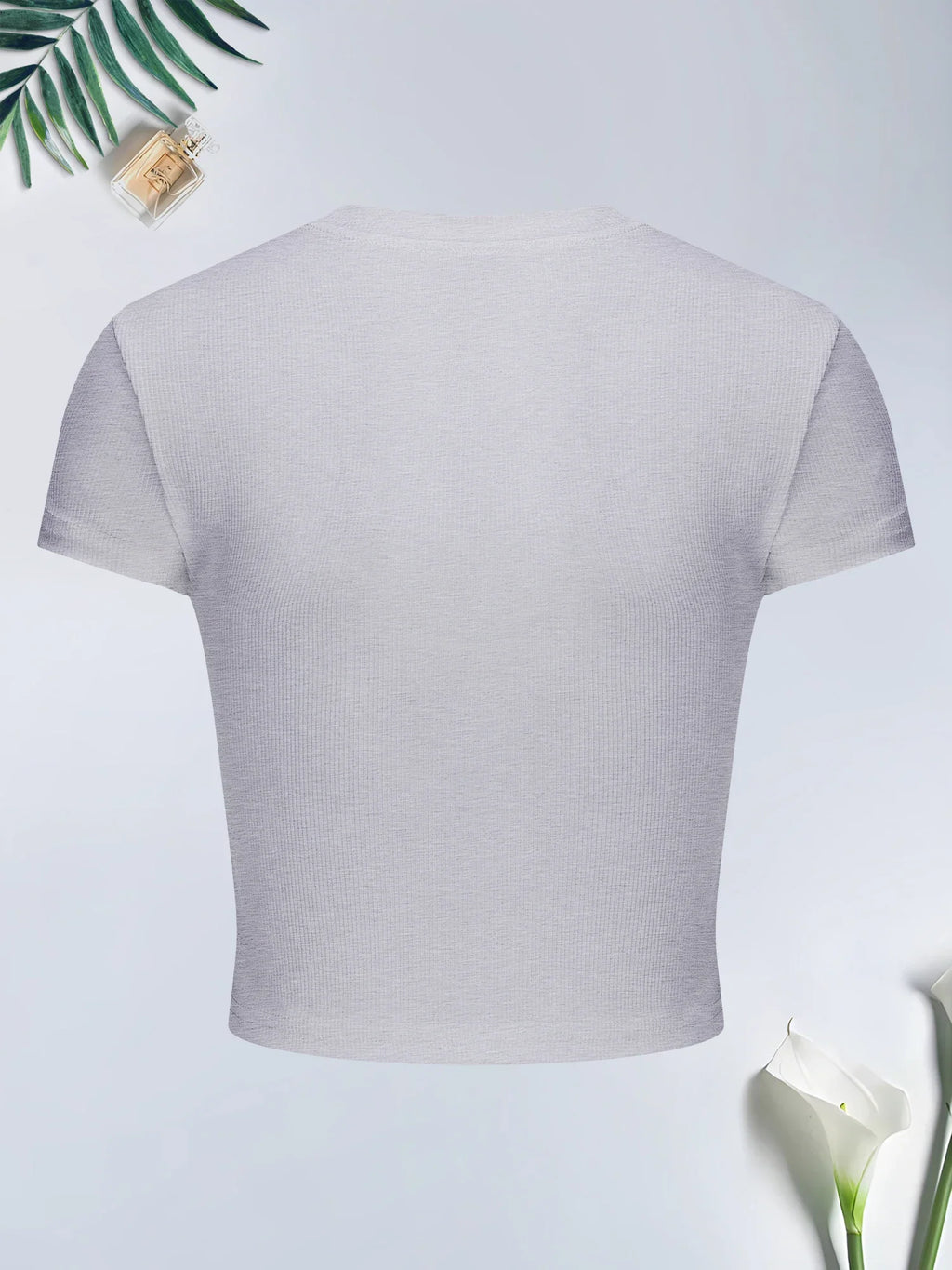 Casual White Short Sleeve T-Shirt for Women Slim Fit Summer Top