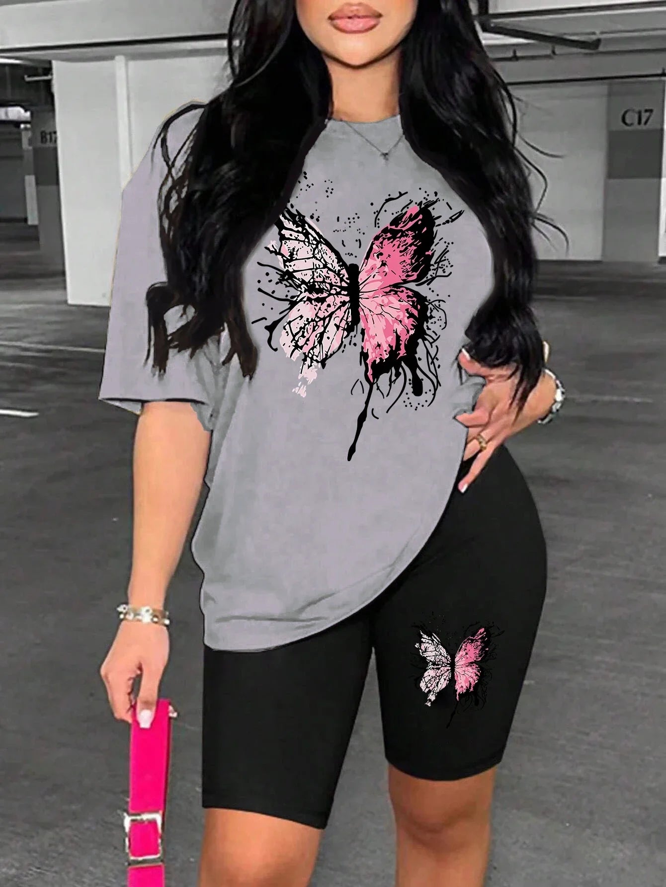 Beautiful Butterfly Print Women's Short Sleeve T-Shirt and Soft Polyester Shorts Two-Piece Set Casual Comfortable Sportswear