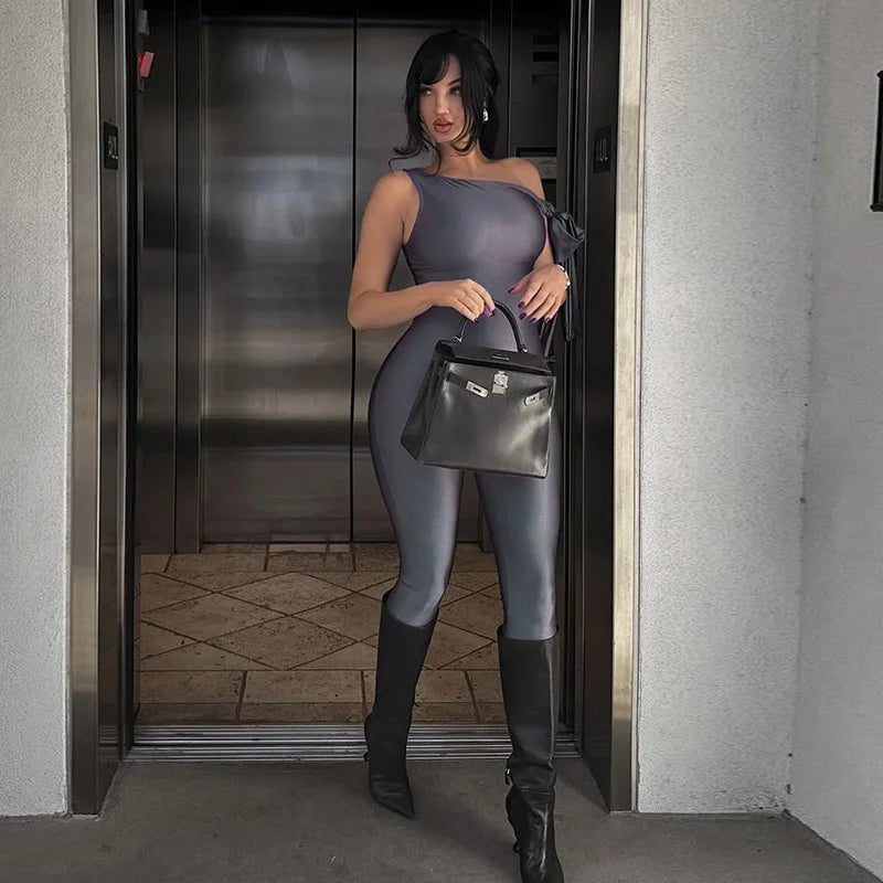 Slim Fit Sexy Jumpsuit with One-Shoulder Design and Trendy Streetwear Vibes for Women