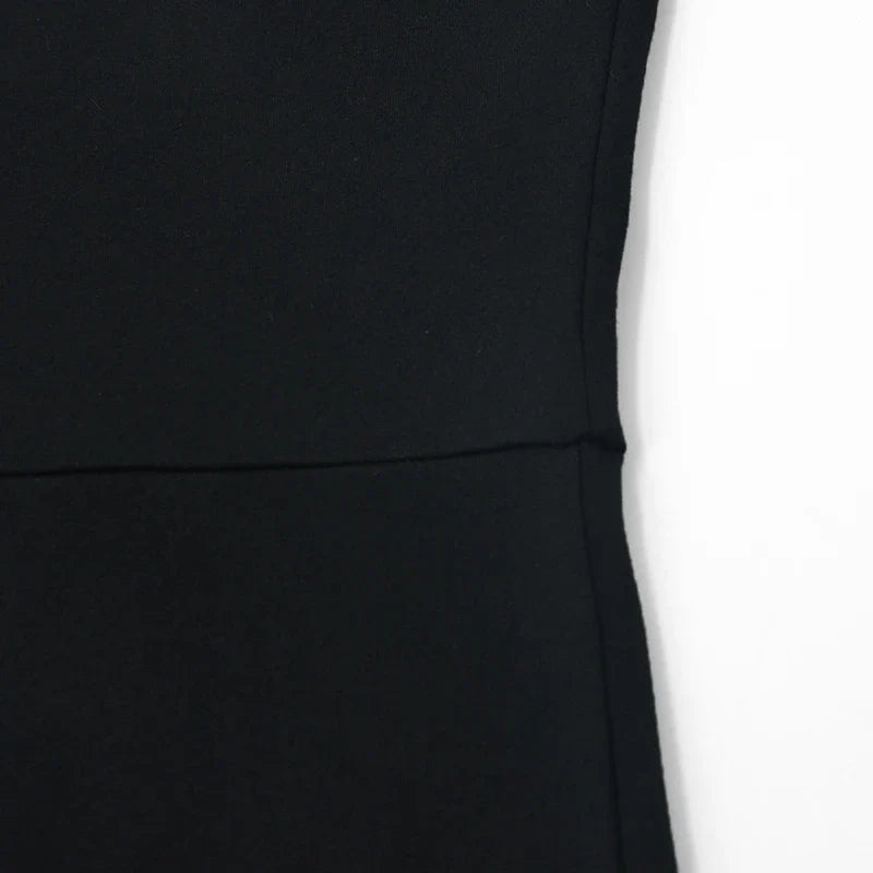 Sexy Black Backless Long Sleeve Yoga Jumpsuit for Women Slim Fit Casual Sportswear Romper with O-Neck for Fitness and Streetwear