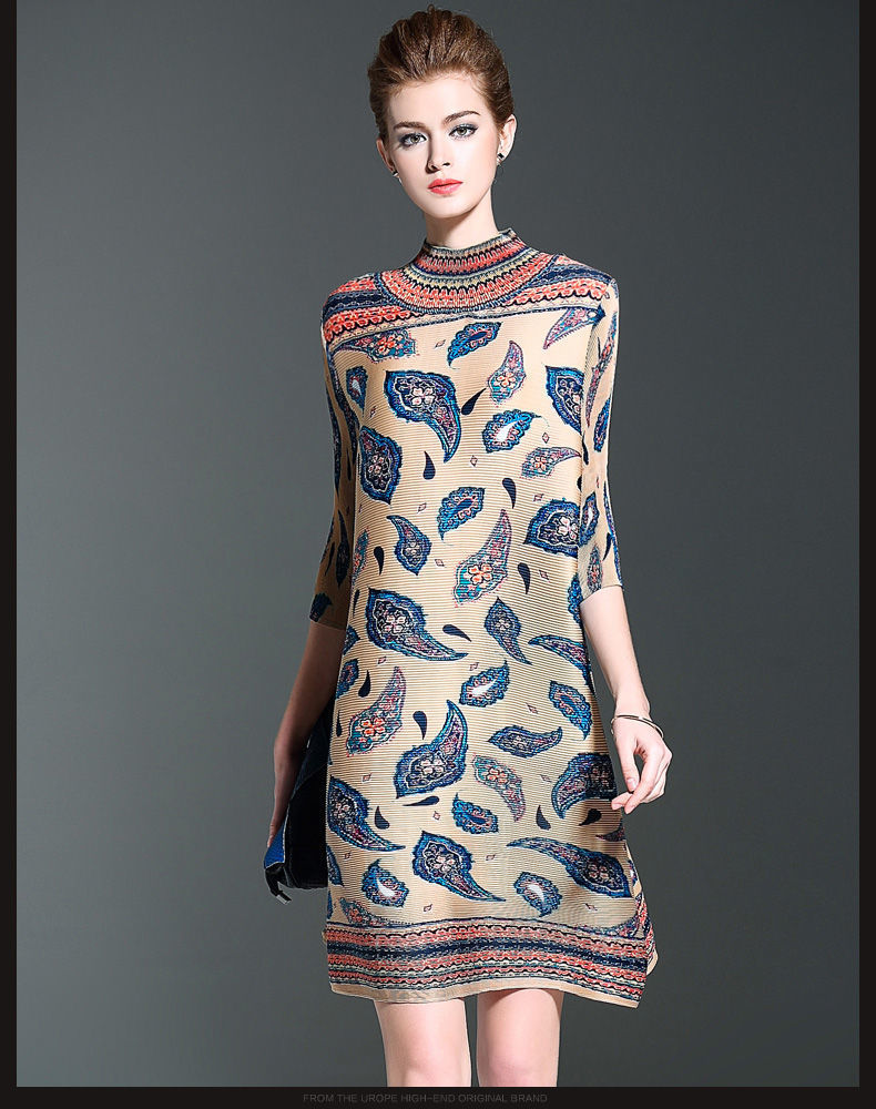 Retro Pleated High Neck Plus Size Dress For Women Casual