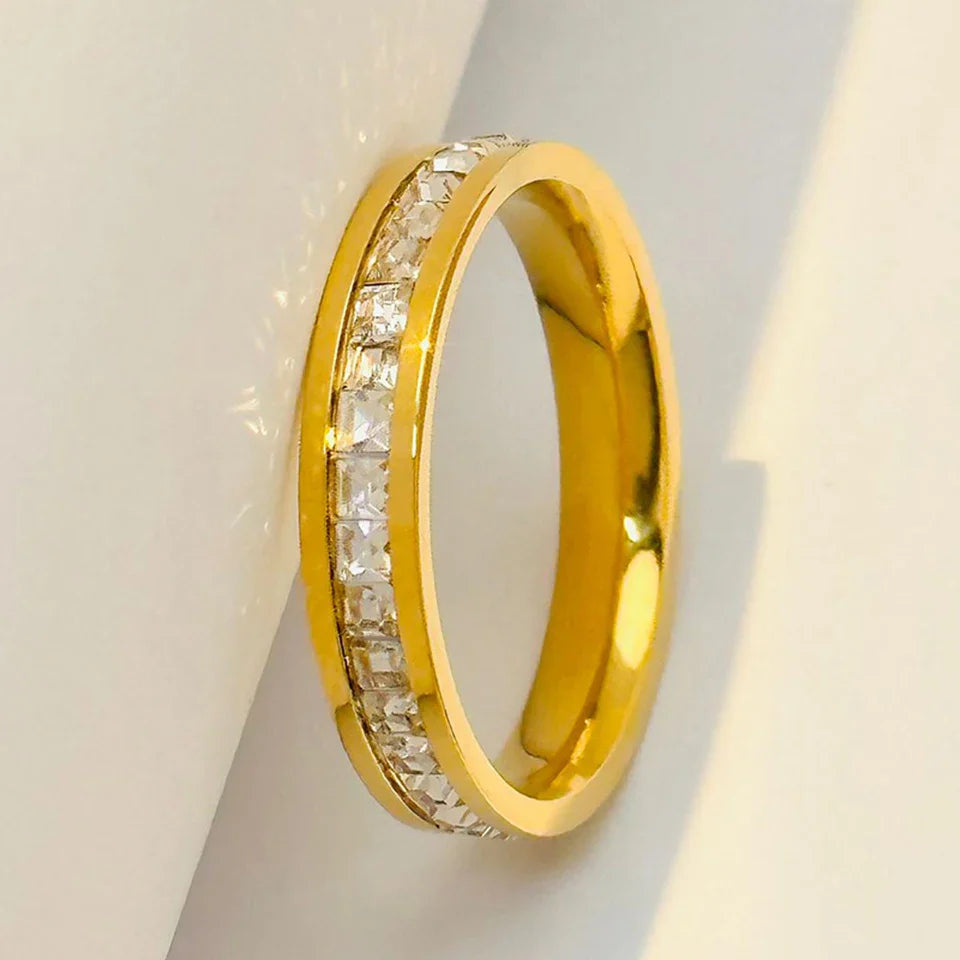 Classic Round Zircon Stainless Steel Engagement Ring for Women in Silver and Gold Color