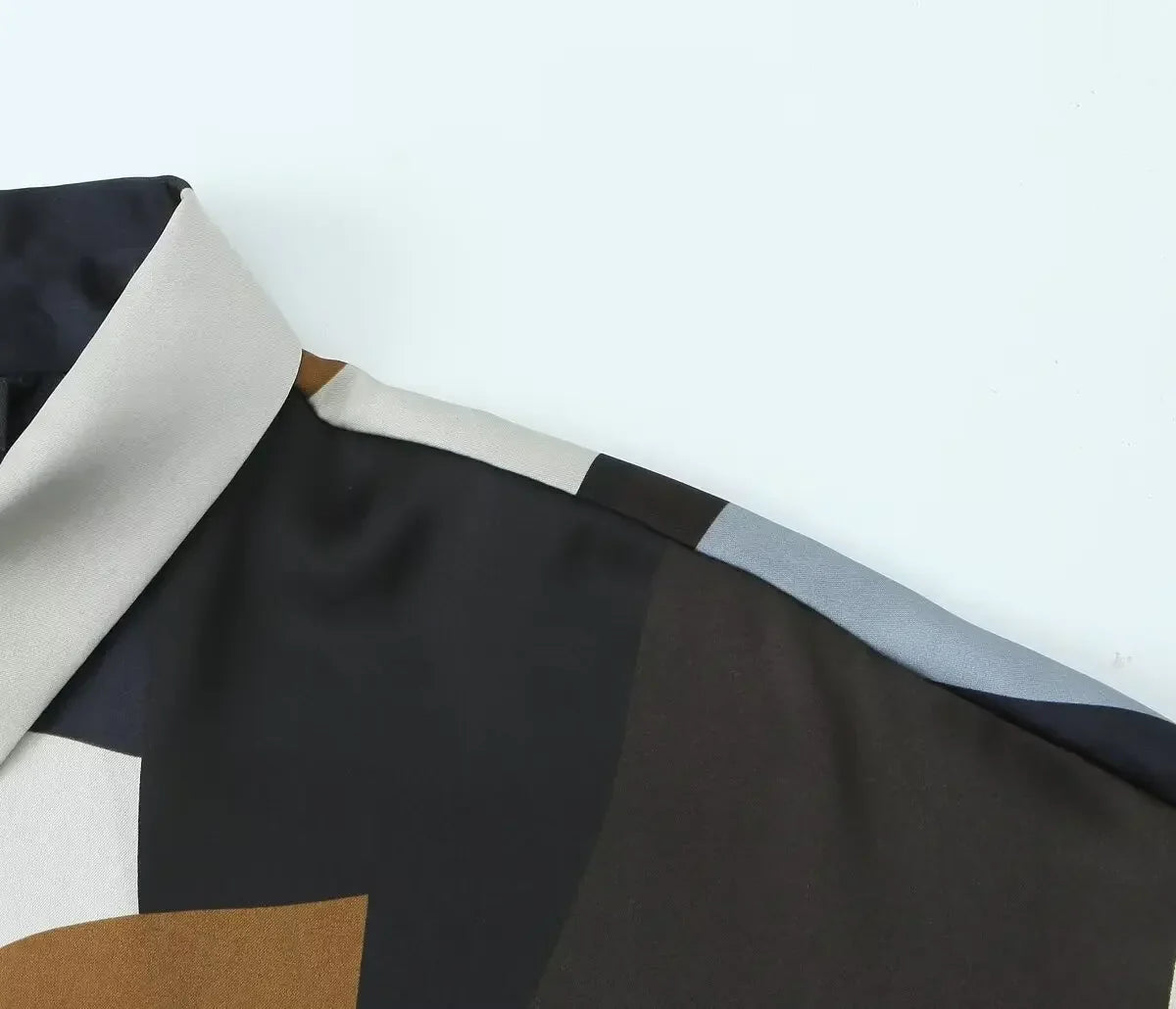 Women's Satin Texture Geometric Print Shirt Lapel Collar Long Sleeve Single-Breasted Casual Chic Top for Spring and Summer