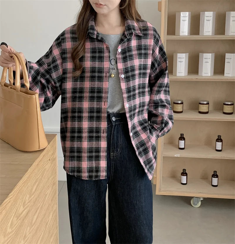 Oversized Button-Up Plaid Flannel Shirt for Women Casual Checkered Blouse Boyfriend Style Loose Fit Teen Girl Top