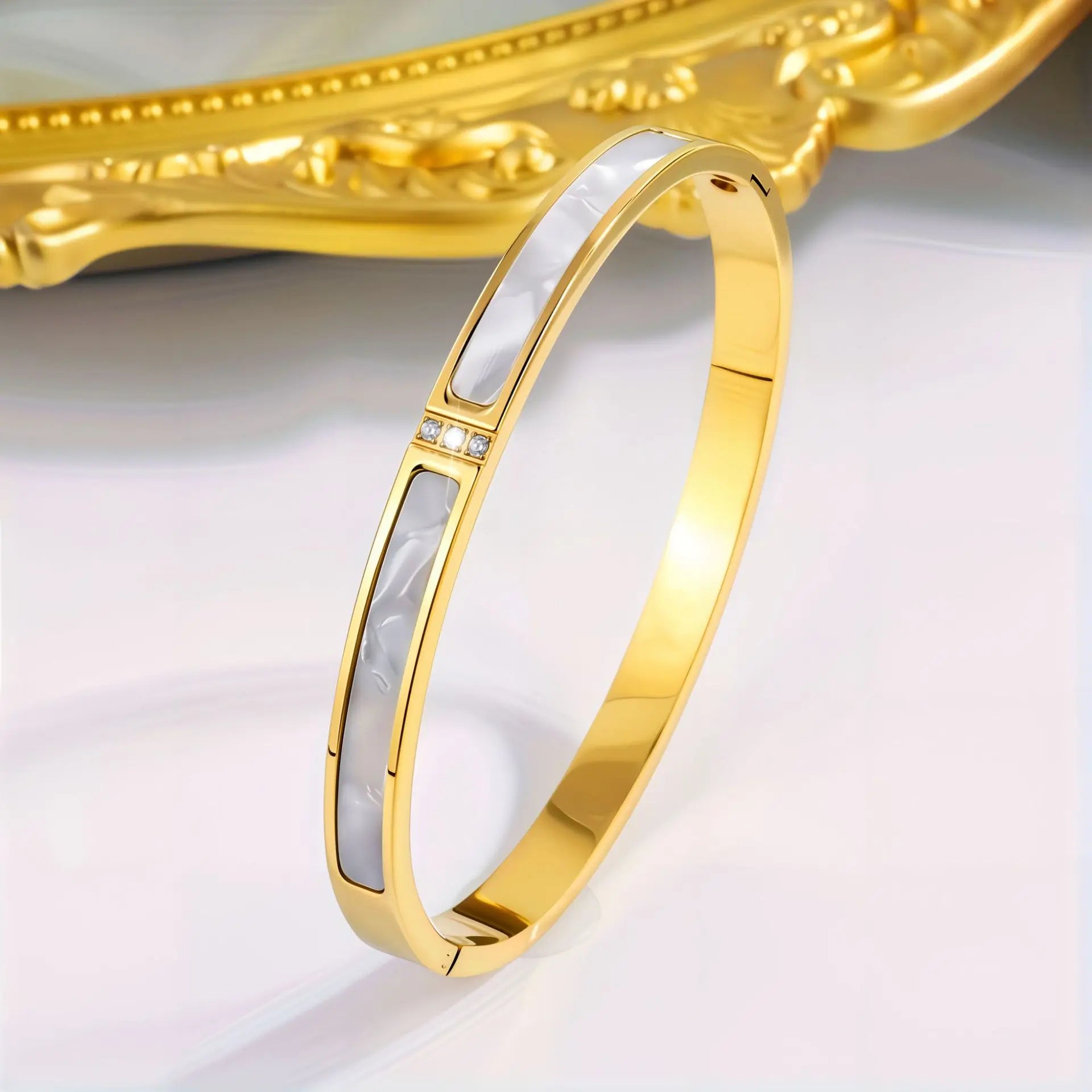Titanium Steel Gold Plated Bracelet with Inlaid Zircon for Women's Daily Wear