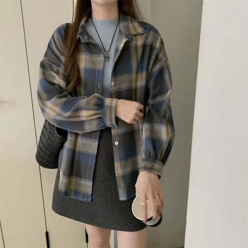 Oversized Button-Up Plaid Flannel Shirt for Women Casual Checkered Blouse Boyfriend Style Loose Fit Teen Girl Top