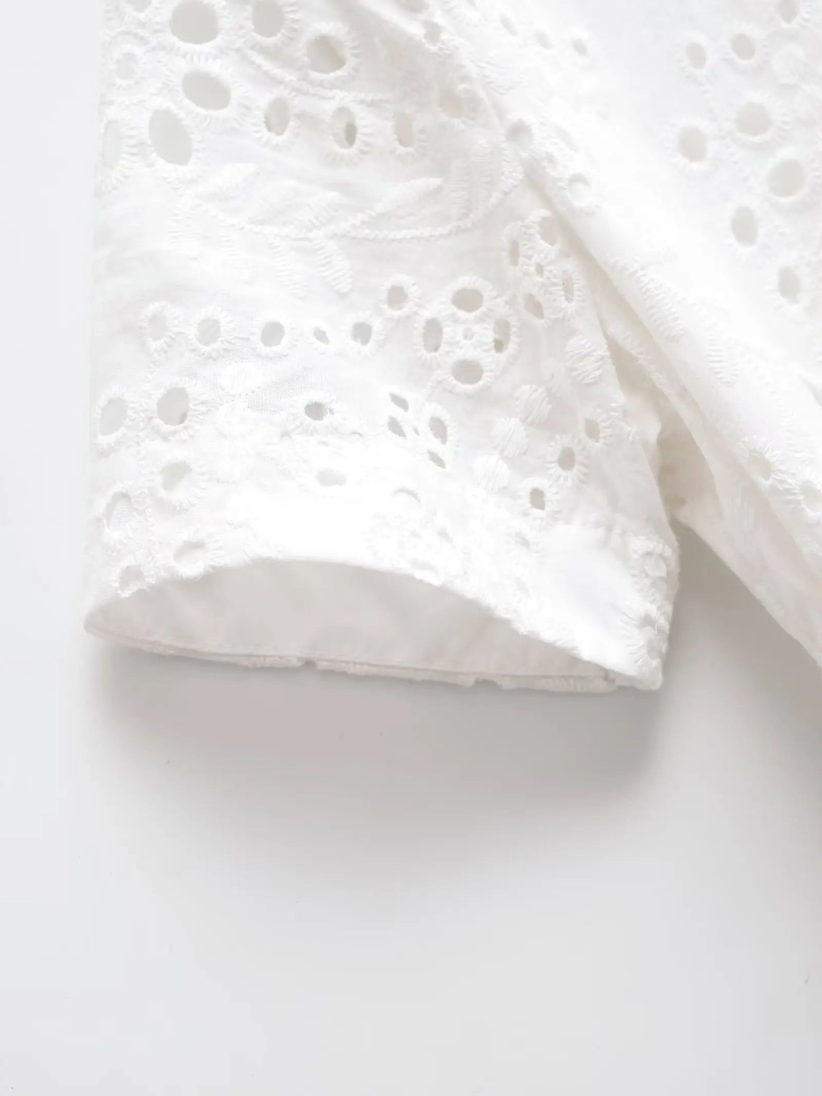 Elegant Eyelet Midi Dress With Belt Tie Short Sleeve