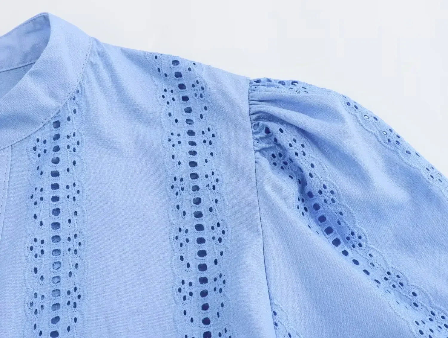 Loose Lace-Up White Shirt for Women Elegant Hollow Out Embroidered Puff Sleeve Cropped Top