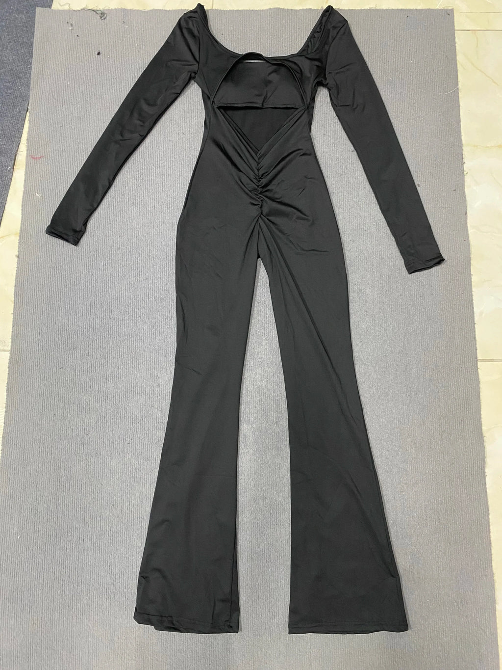 Long Sleeved U-Neck Tight Fit Backless Jumpsuit for Autumn and Winter Yoga Sports and Leisure